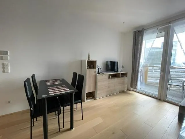 Vienna Belvedere-Hauptbahnhof-Apartment