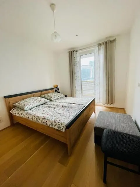 Vienna Belvedere-Hauptbahnhof-Apartment